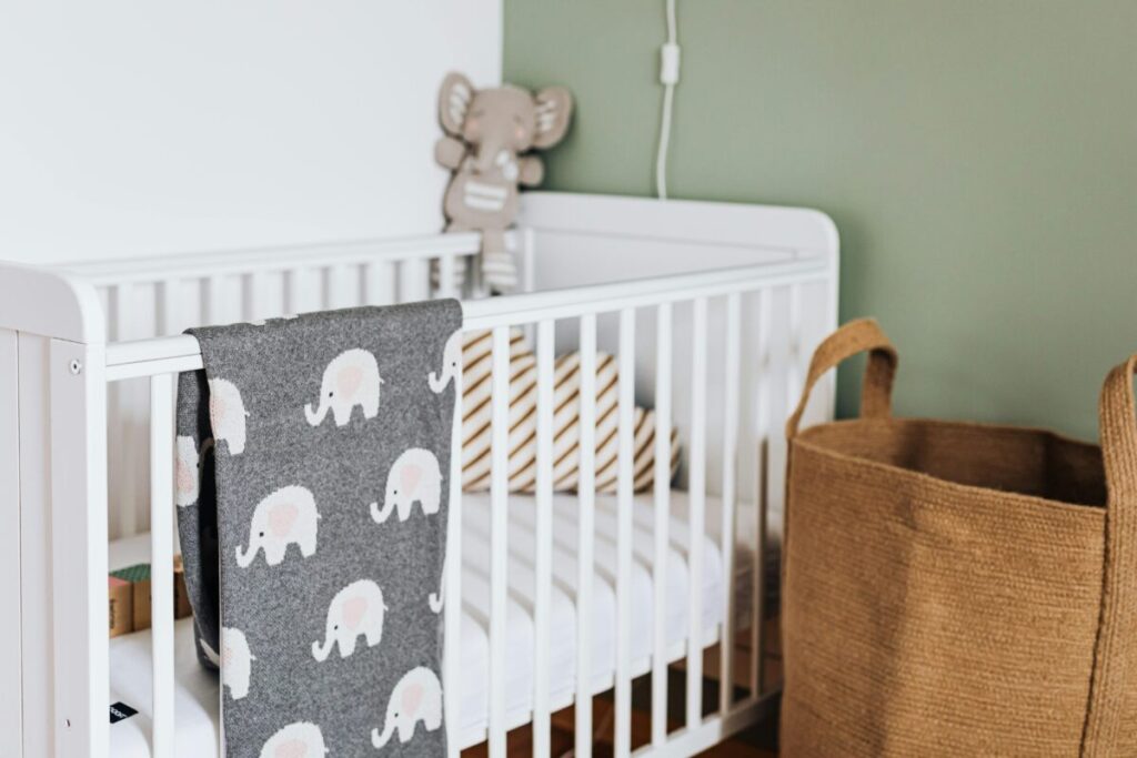 essential-newborn-baby-gear-guide-minimalist-nursery